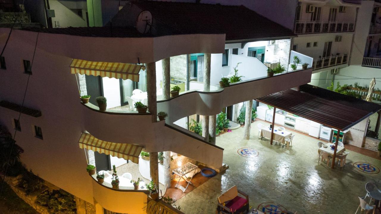 Apartments Ishmi In Center Of 울친 외부 사진