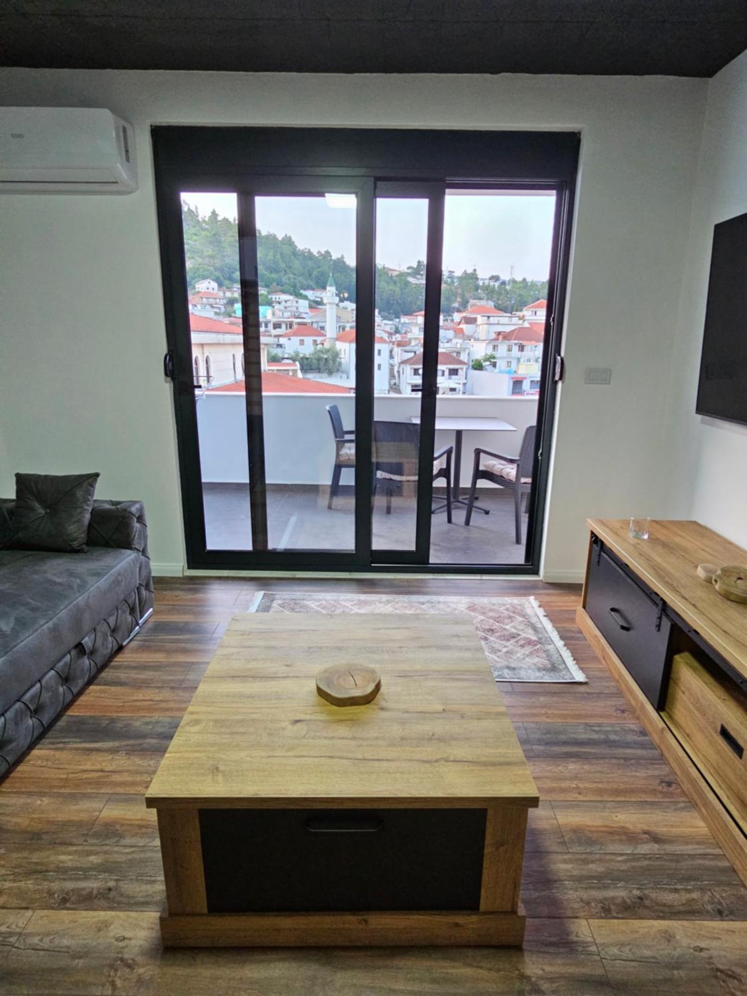Apartments Ishmi In Center Of 울친 외부 사진